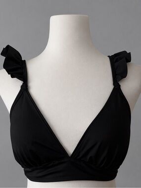 NWT Cupshe black bikini top